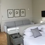 Elyane Bed & Breakfast