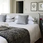 Elyane Bed & Breakfast 4*