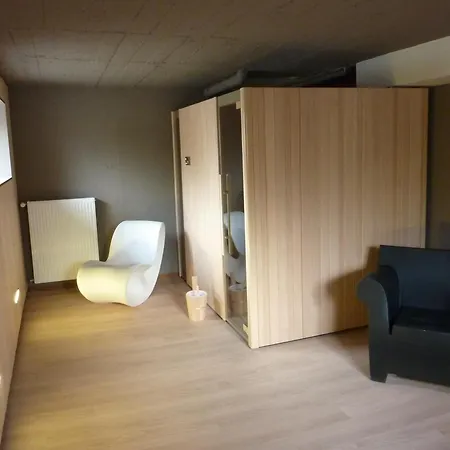 Bed & Breakfast Elyane 3*