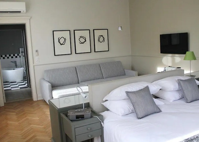 Elyane Bed & Breakfast