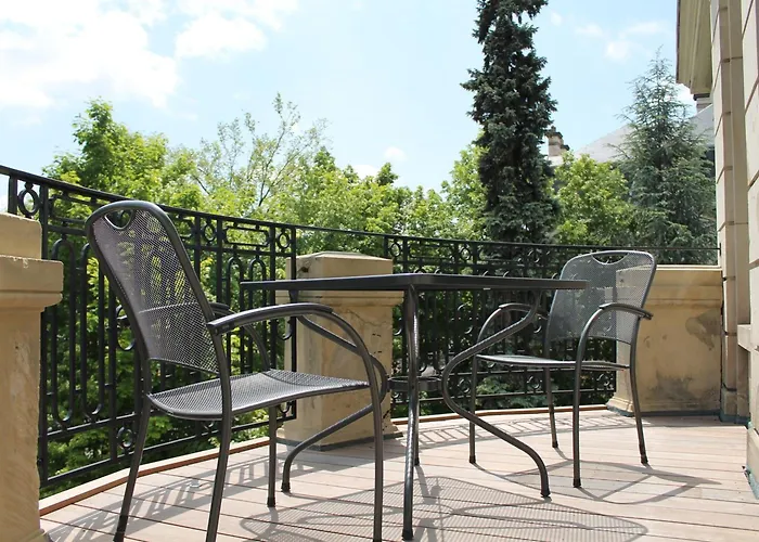 Elyane Bed and Breakfast 4*